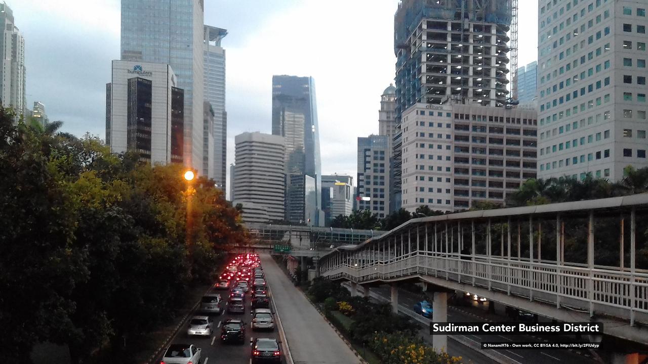 Zen Premium Sampoerna Strategic Square Hotell Jakarta Exteriör bild