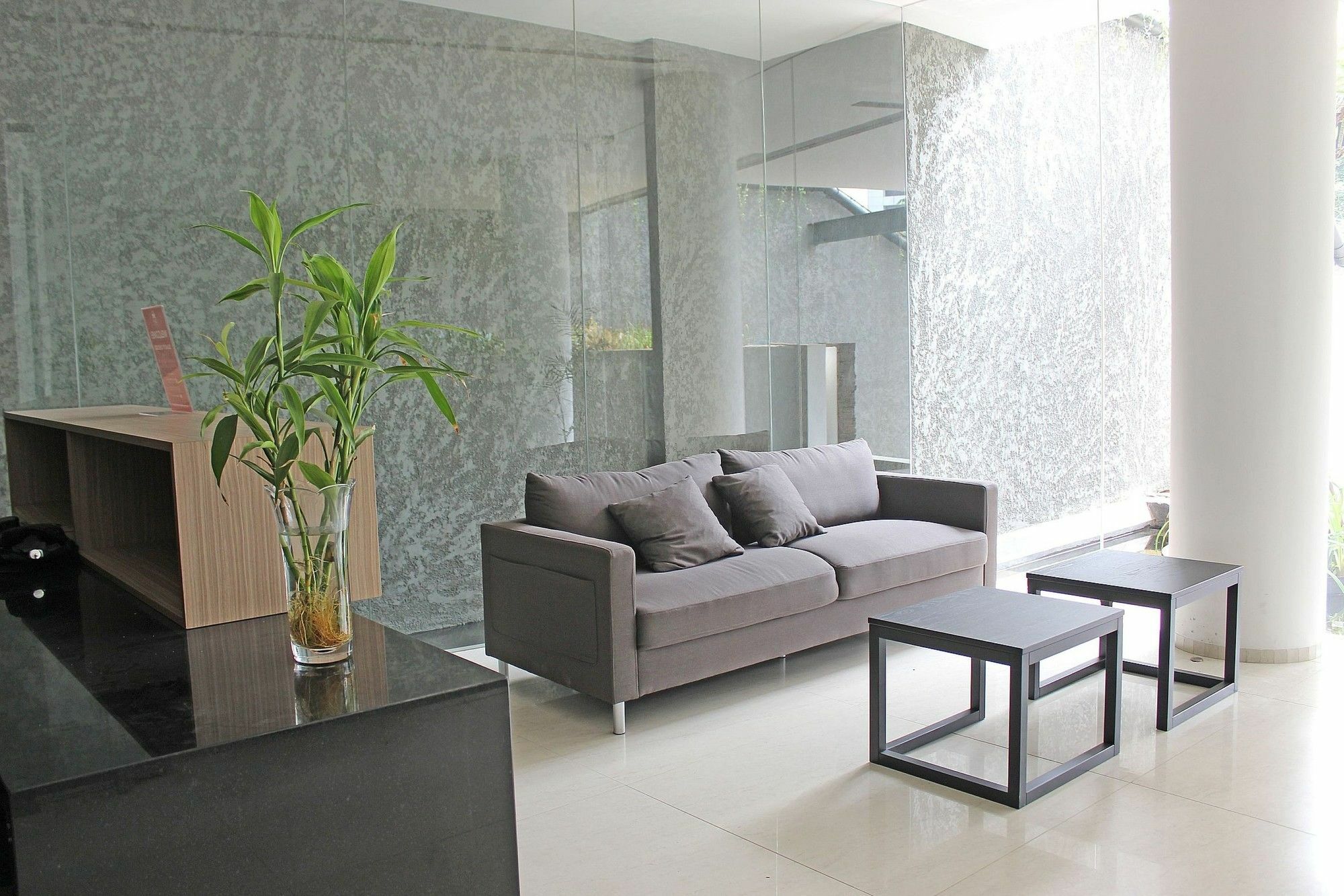 Zen Premium Sampoerna Strategic Square Hotell Jakarta Exteriör bild